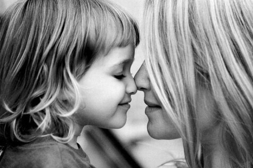 black-and-white-daughter-family-love-mother-Favim.com-110567